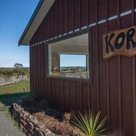 Koru Beachfront Holiday Cabins & Hot Tub Barrytown Εξωτερικό φωτογραφία