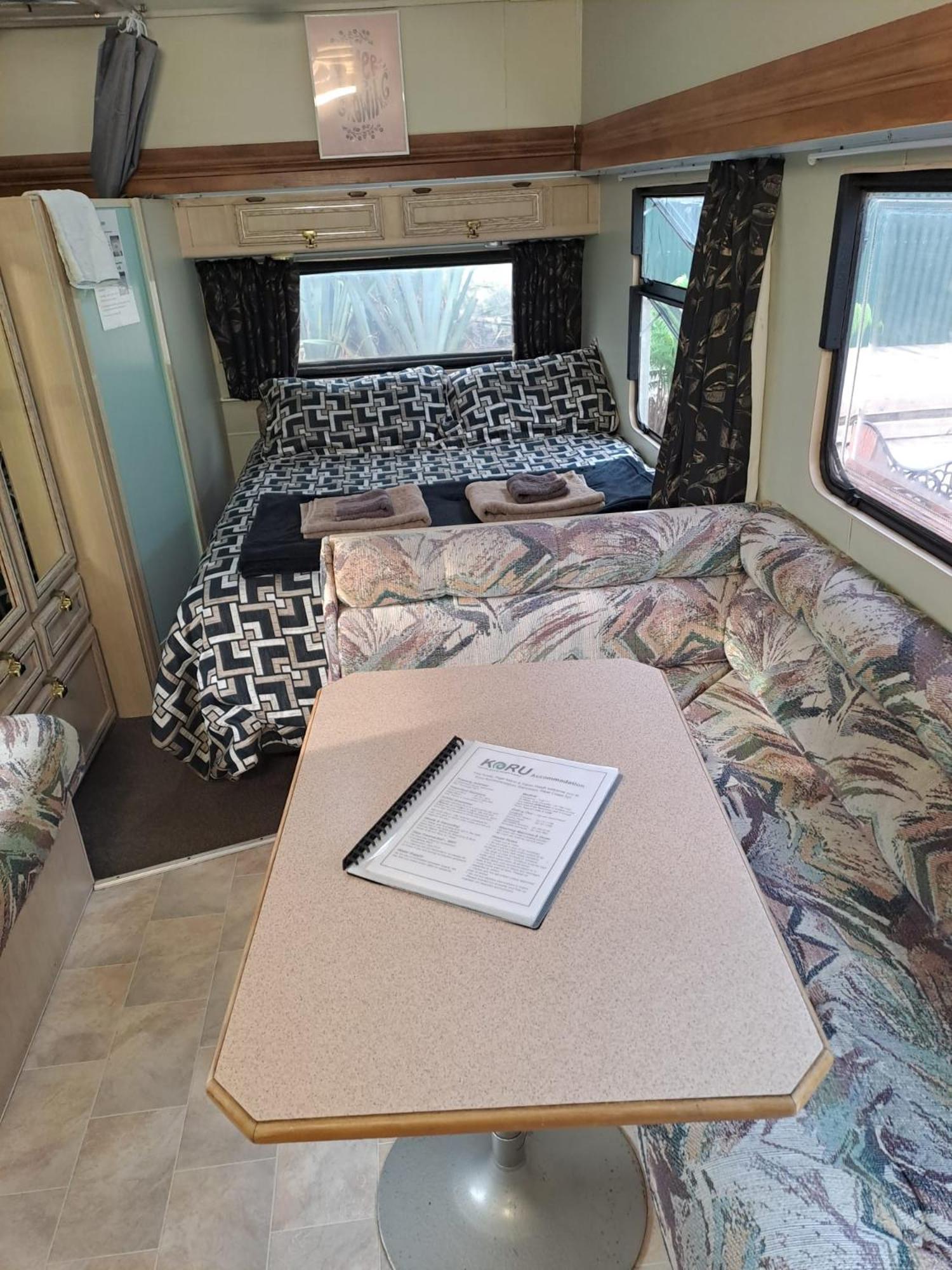 Koru Beachfront Holiday Cabins & Hot Tub Barrytown Εξωτερικό φωτογραφία