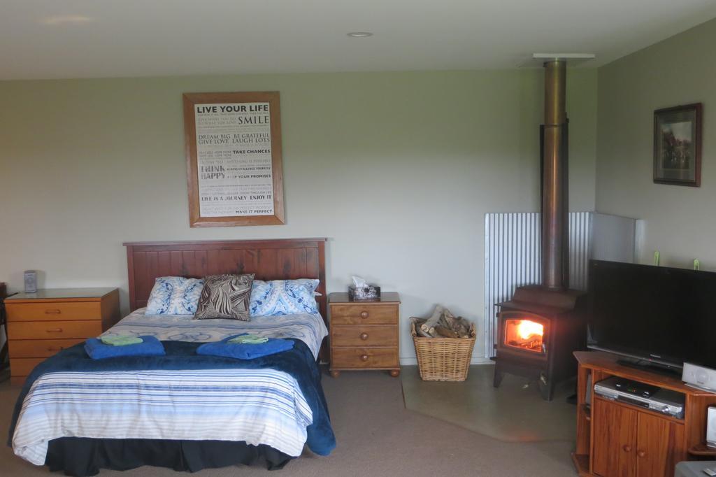 Koru Beachfront Holiday Cabins & Hot Tub Barrytown Εξωτερικό φωτογραφία